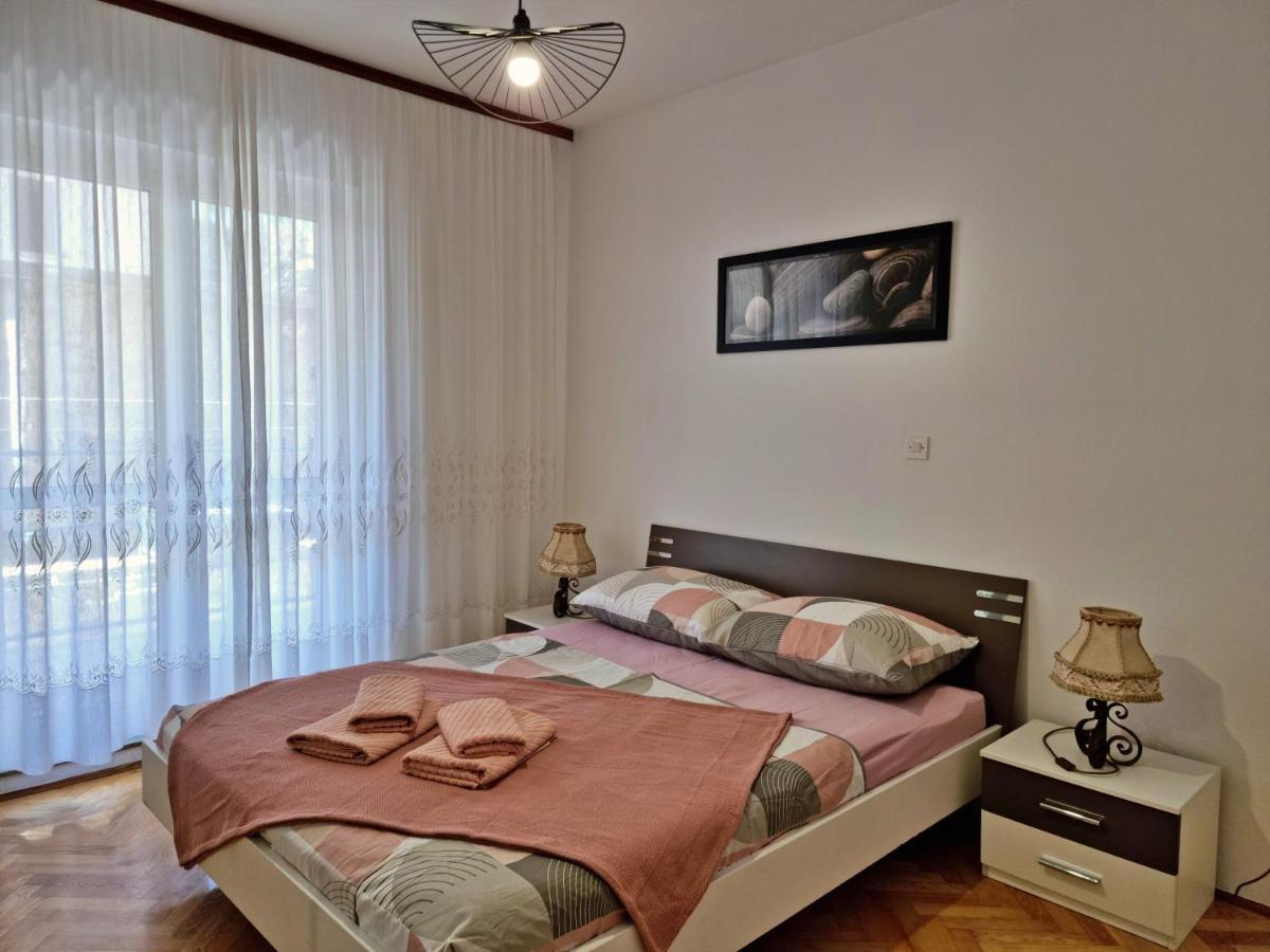 Apartment Hana Омиш Экстерьер фото