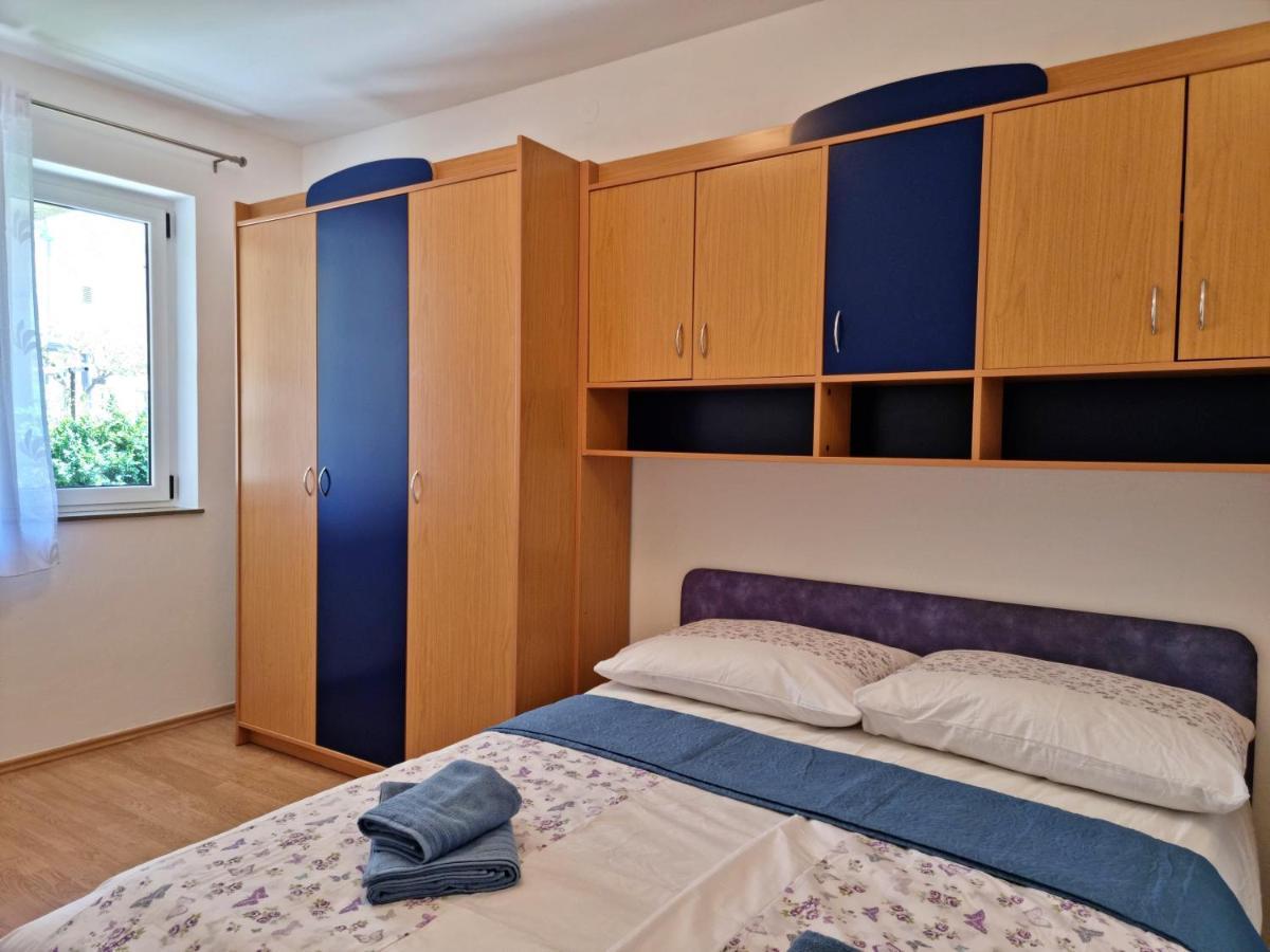 Apartment Hana Омиш Экстерьер фото